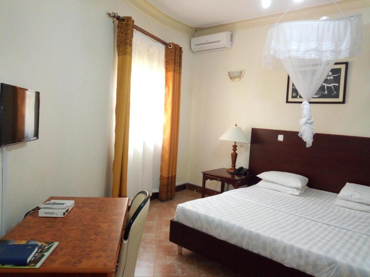 Peniel Beach Hotel Entebbe Luaran gambar